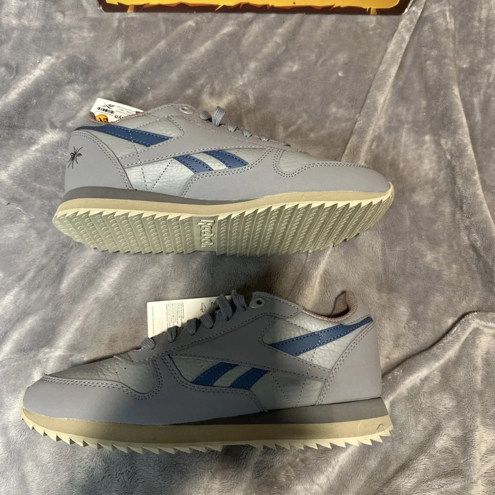 Reebok jurassic world